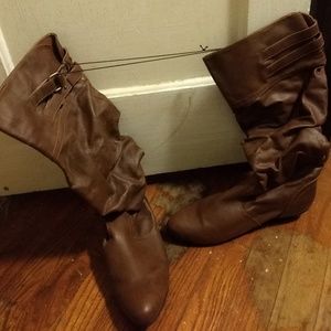 Women's boots